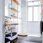 Espacio Triple Y Completamente Equipado * Більбао