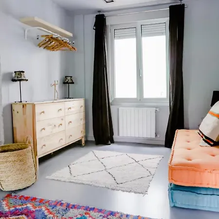 Pansiyon Espacio Triple Y Completamente Equipado Bilbao